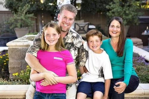 Над девочкой издевались из-за лишнего веса: вот как она выглядит сейчас благодаря поддержке родителей. 03