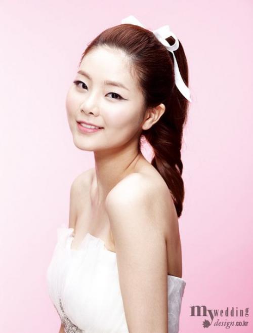 Lovelyonniclub_Hair.  Сегодня я немного расскажу вам о стиле ретро и романтическом стиле в свадебных прическах. 06