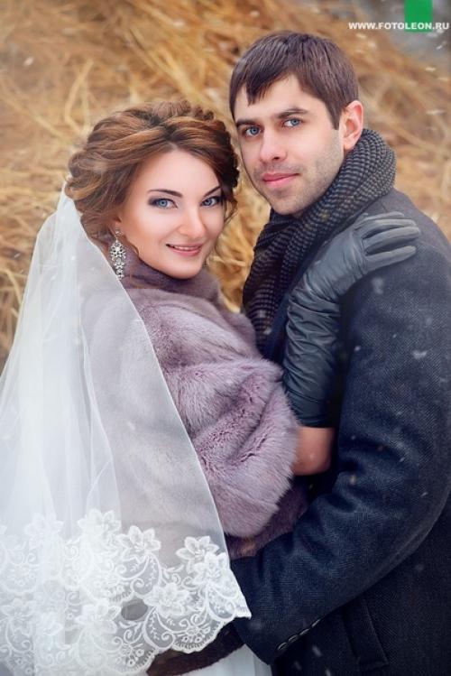 Внимание!  Мы ищем пару с свадебными костюмами. 03