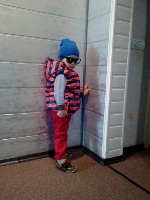 А у нас растёт сынишка, симпатичный, с модной стрижкой! 03