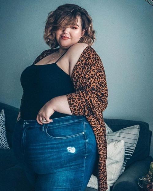 Мой муж назвал её пампушкой Джессика келли всем своим видом доказывает, что красивыми могут быть не только худышки. 02