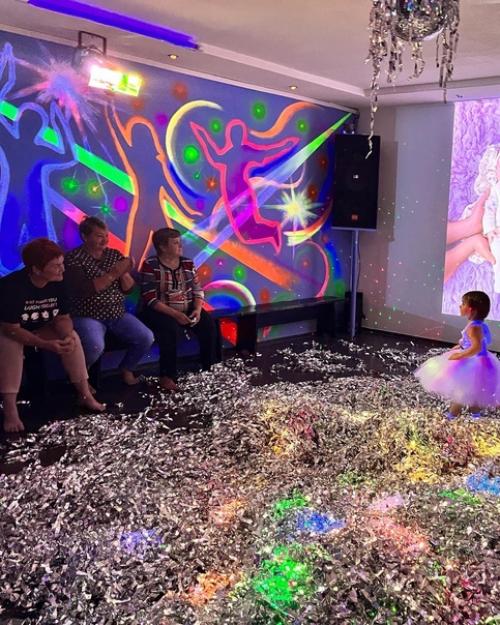 Самый сложный праздник у меня случился недавно - на трёхлетие дочки. 02