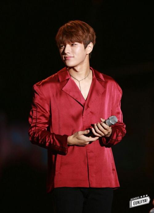 Infinite? Theeye. 160930 KBS Music Bank. 05 Infinite? Theeye. 160930 KBS Music Bank. 05