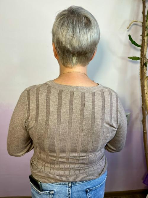 Только в том случае, если вы по какой-то причине не смогли заплести косы зи - зи летом, их обязательно нужно заплести осенью. 02