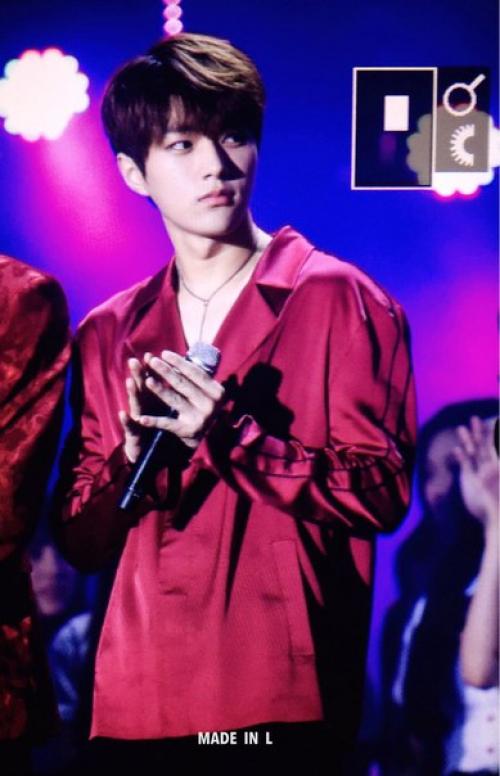 Infinite? Theeye. 160930 KBS Music Bank. 02 Infinite? Theeye. 160930 KBS Music Bank. 02