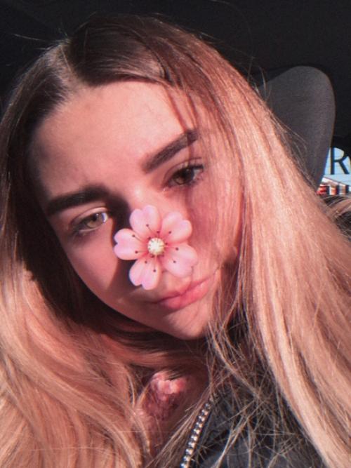 Мнение. ок. По фото дам лет 14-15. 02