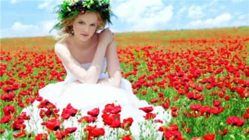 Дорогие девушки!  Приглашаю вас примерять на себя образ королевы одного из времен года! 02