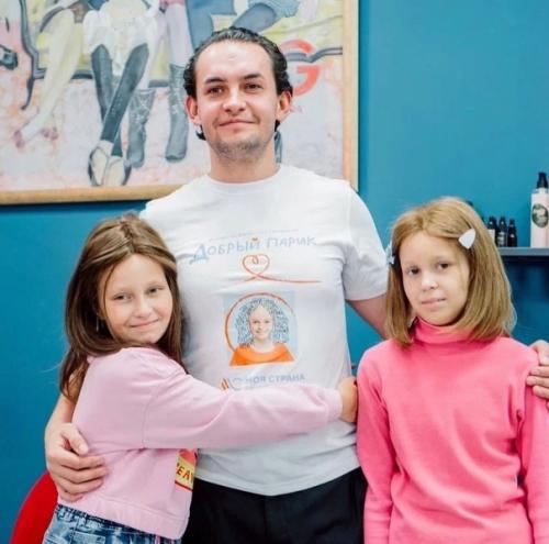 Мы к благотворительному проекту Добрый Парик присоединились. 01