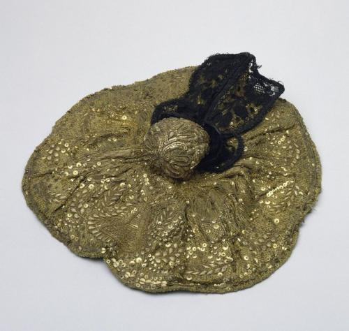 Дело в шляпе: история женских головных уборов. 03