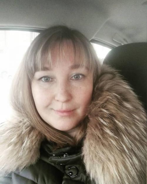 Как мало девушке для счастья надо! 01