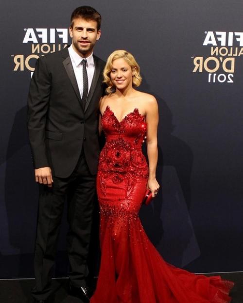 Шакира и ее муж пике! 03