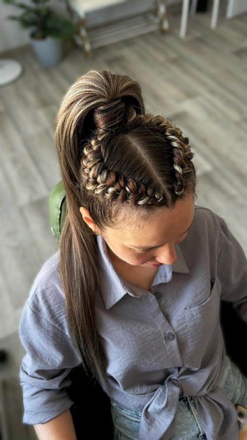 На понедельник 25 го ноября 9: 40-14: 30 нужна модель для моей ученицы будем изучать хвост и длинную косу из хвоста. 01