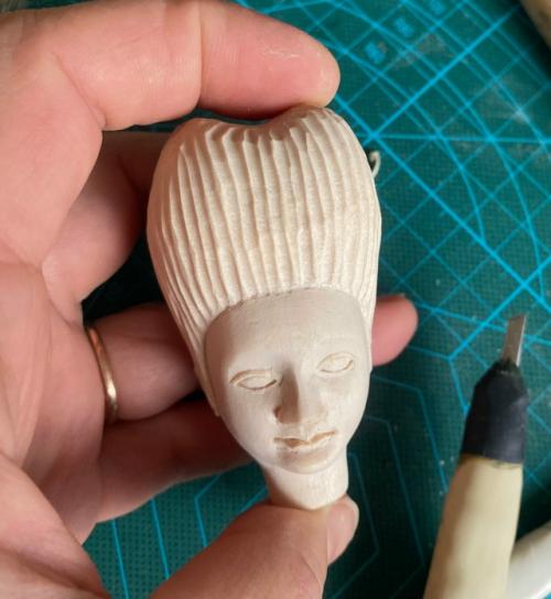 Я не очень люблю делать миниатюру, видимо, на фото - мой роскошный минимум. 01