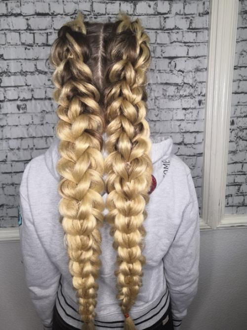 Создали прическу на фотосессию, добавили глиттеры. 03