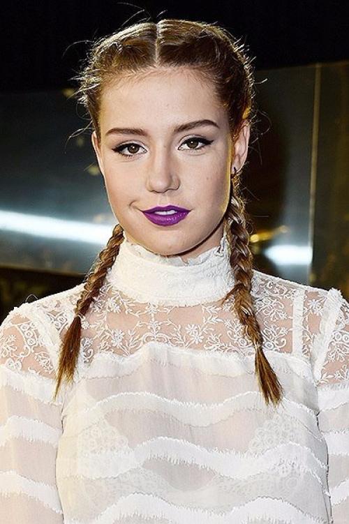 Косы новым трендом, конечно, не назовешь. 04