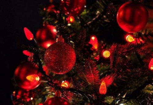 Надо уметь быть счастливым каждый момент, а не ждать что счастье наступит когда - нибудь потом. 05