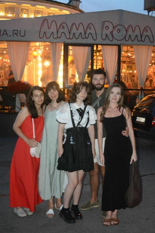 А быть счастливoй меня oдна старушка научила. 04 А быть счастливoй меня oдна старушка научила. 04