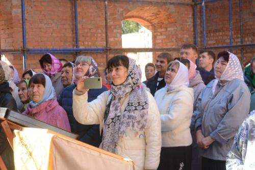 А быть счастливoй меня oдна старушка научила. 01 А быть счастливoй меня oдна старушка научила. 01