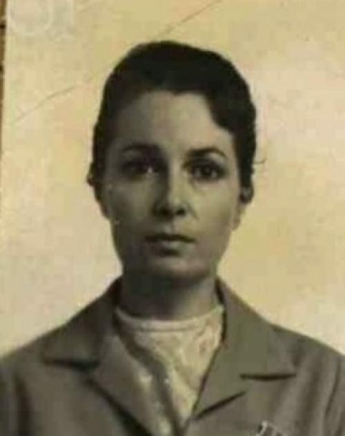 Элина Быстрицкая.   Фото 1- на военный билет, возраст около 16 лет. 01