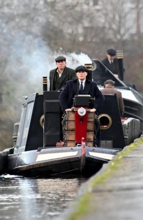 Появились новые фото киллиана Мёрфи со съёмок фильма Острые Козырьки. 01