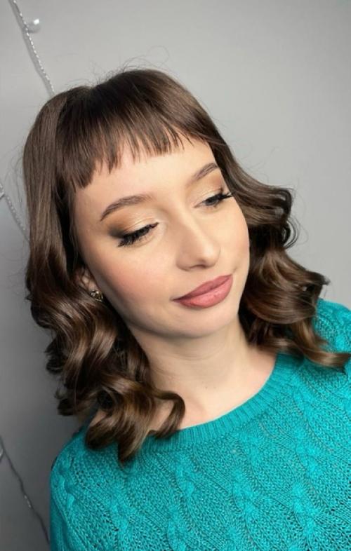 Иногда к фотосессии вы просите подобрать образ, именно стилиста по причёскам визажиста. 01