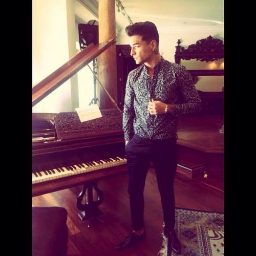 Вы говорите, что он похож на педика, блин вы серьезно? 04