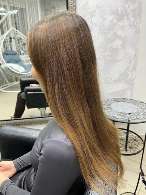 Модные цвета, красивые локоны, стрижки, профессиональные уходы и конечно, вкусный кофе - всё это можете увидеть у меня! 01