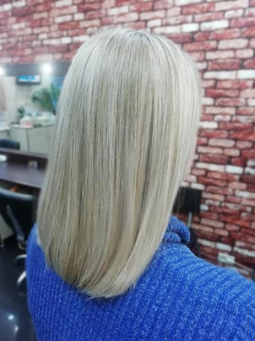 Мелирование с тонированием волос является одной из самых частых процедур для преображения прически. 01