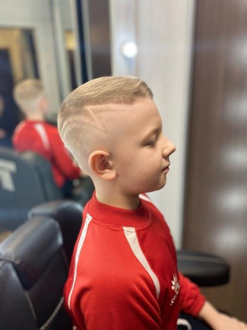 Требования к детской стрижки - легкость в исполнении, чтобы в короткий промежуток времени. 01