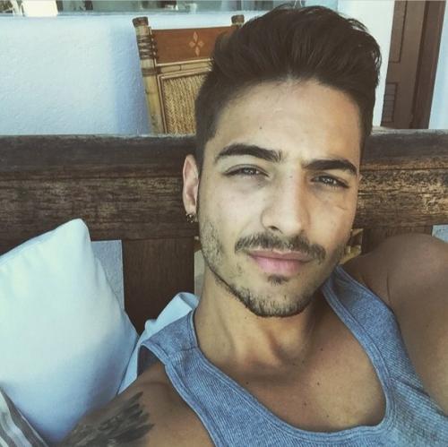 Вы говорите, что он похож на педика, блин вы серьезно? 07