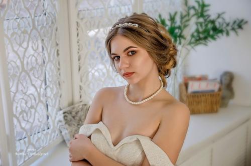 Утренний подъем.  Во сколько просыпаетесь по выходным? 07