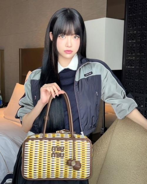 150225: новое обновление социальных сетей хон ынче сводит с ума. 05