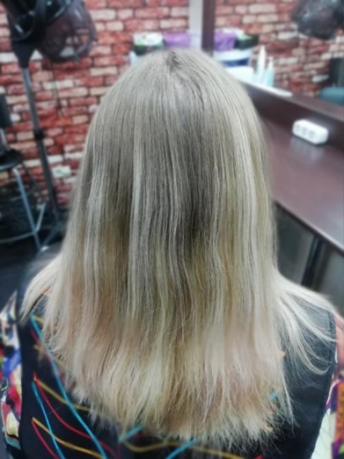 Мелирование с тонированием волос является одной из самых частых процедур для преображения прически. 02