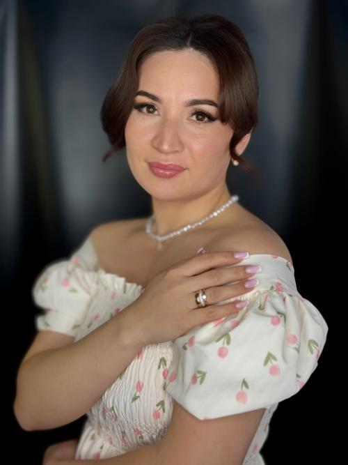 Скажите, что очень весенний и красивый образ получился. 02