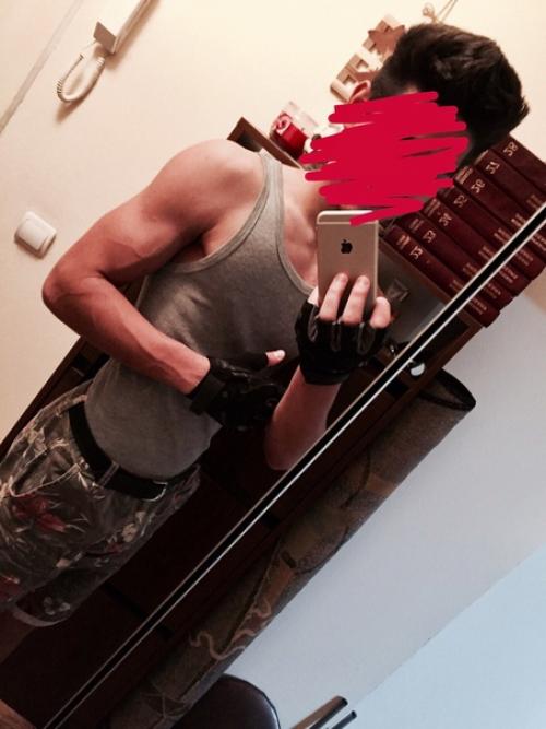 Критику и возраст, пожалуйста. 01 Критику и возраст, пожалуйста. 01