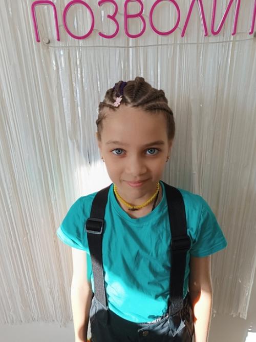 У каждого брейдера должна быть девочка с мягкими удобными кайфовыми розовыми волосами. 01