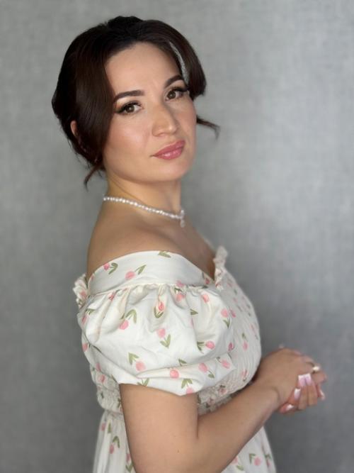 Скажите, что очень весенний и красивый образ получился. 04