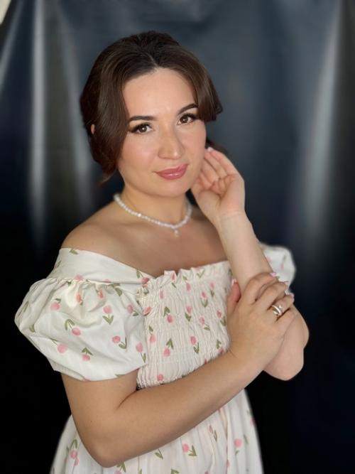 Скажите, что очень весенний и красивый образ получился. 01