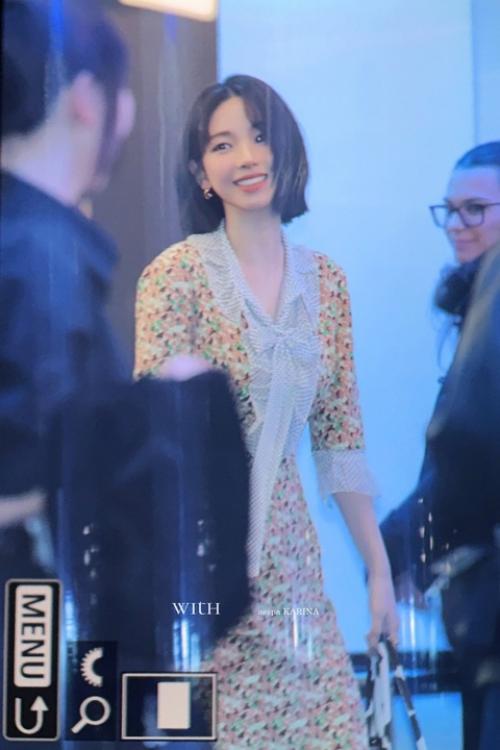 Карина в том же наряде, но с короткими волосами (показ Prada в Милане). 03 Карина в том же наряде, но с короткими волосами (показ Prada в Милане). 03