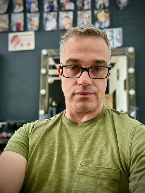 Люблю стричь. 

Не потому что это модно или денежно. 
