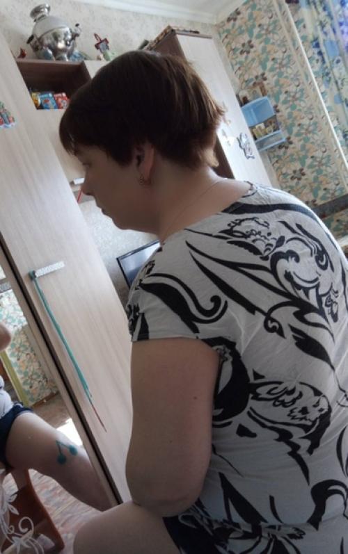 Поменяю имидж и прическу, яркости добавлю волосам. 03