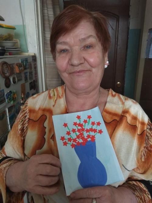 Наши бабушки и дедушки готовятся к 8 марта вместе. 02 Наши бабушки и дедушки готовятся к 8 марта вместе. 02