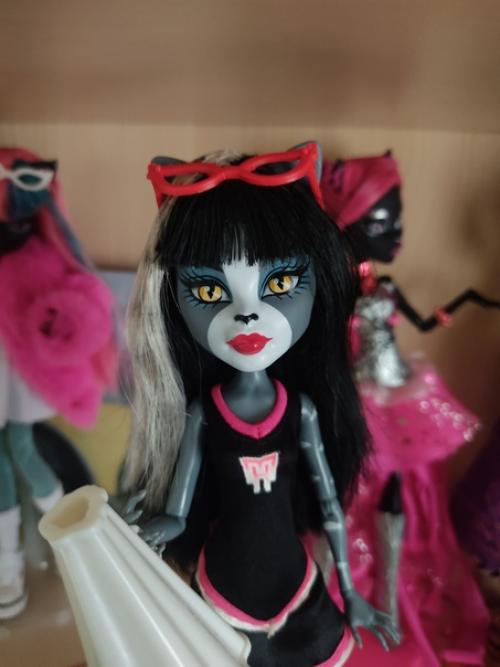 Вынужденная продажа. Френки скариж -600, есть оригинальная юбка, но она в печальном состоянии. 04