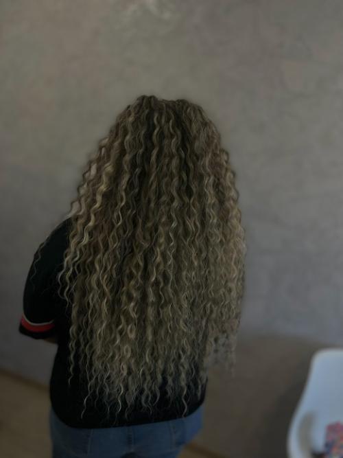 А мы уже с утра навели красоту и идем отмечать международный женский день! 01