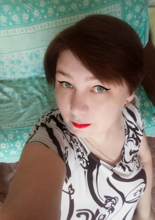 Поменяю имидж и прическу, яркости добавлю волосам. 05