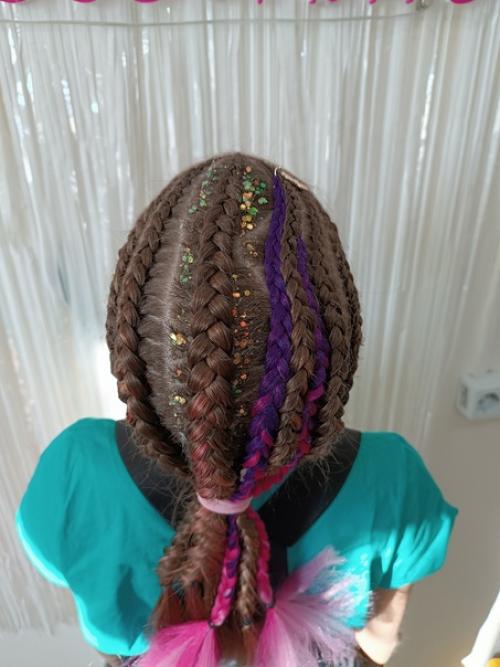 У каждого брейдера должна быть девочка с мягкими удобными кайфовыми розовыми волосами. 03