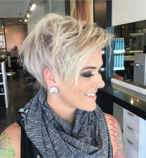 Модная стрижка короткий каскад. 03