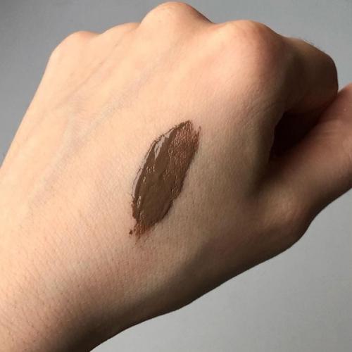 Кремовые продукты для контура лица. 03