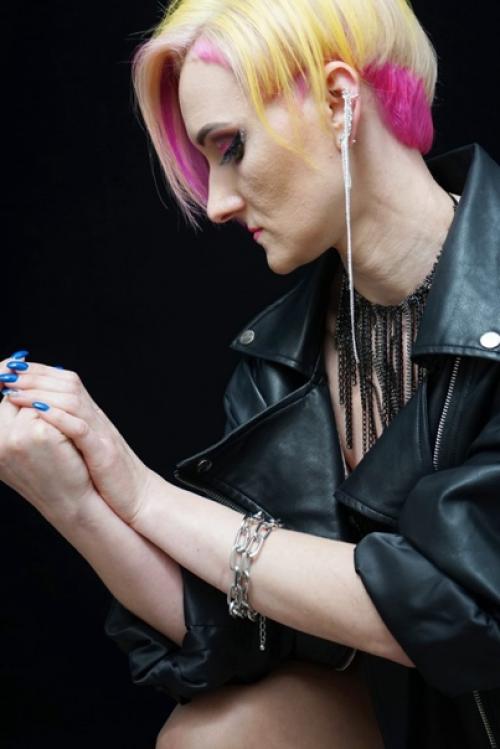 Модная категория.  Модная стрижка с укладкой за 45 минут с предварительным окрашиванием. 03