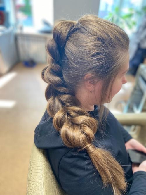 Какие женские прически в моде в 2023 году? 02